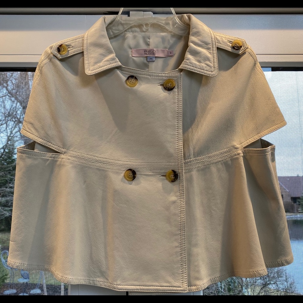 R.E.D Valentino Caplet